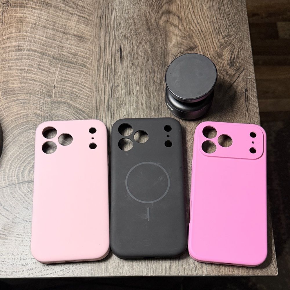 iPhone 17 Pro Max Cases + Phone mount for car